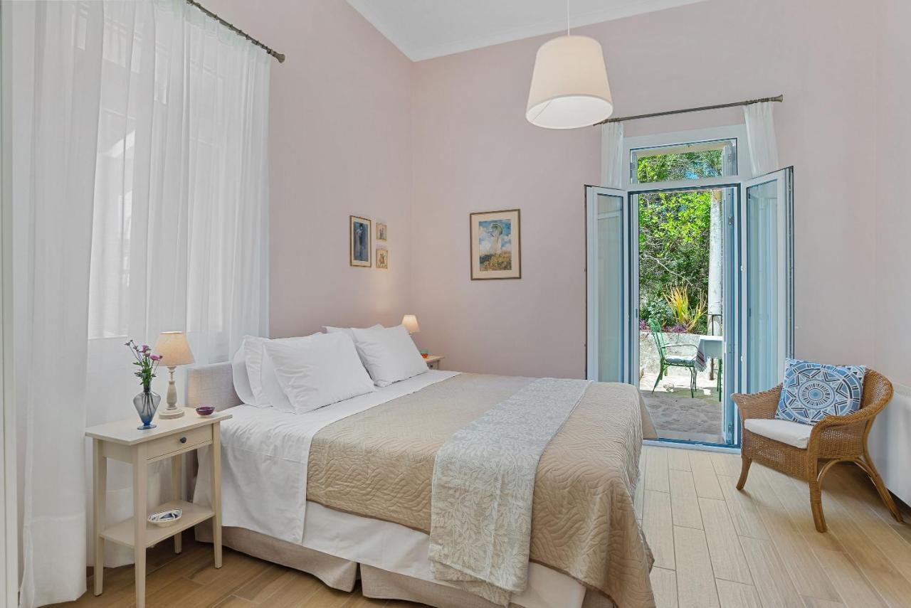 Villa Remedio Neon Khorion  المظهر الخارجي الصورة