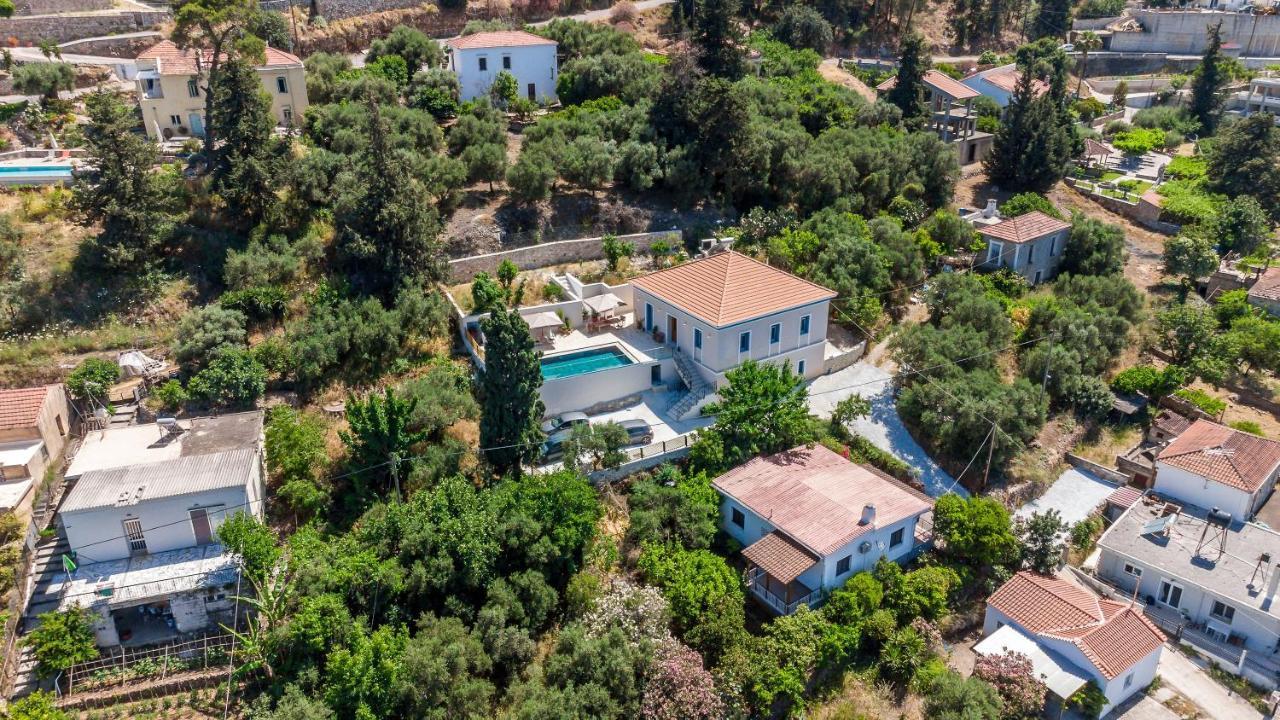 Villa Remedio Neon Khorion  المظهر الخارجي الصورة